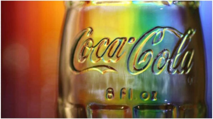 Coca-Cola pauses advertising on all social media
